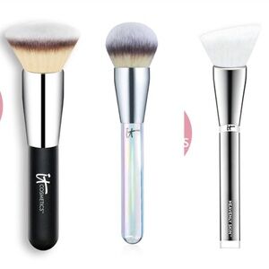 3 makeup brushes